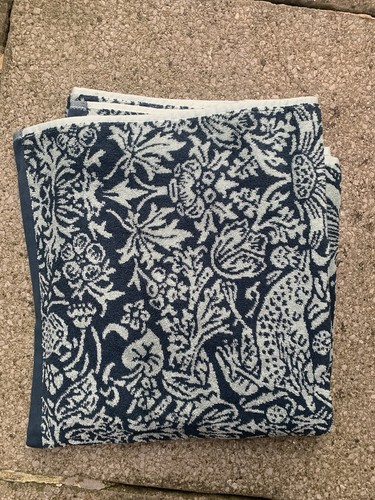 Mint green teal william morris - green,
