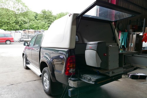 2011 toyota hilux boot wurth - toyota,